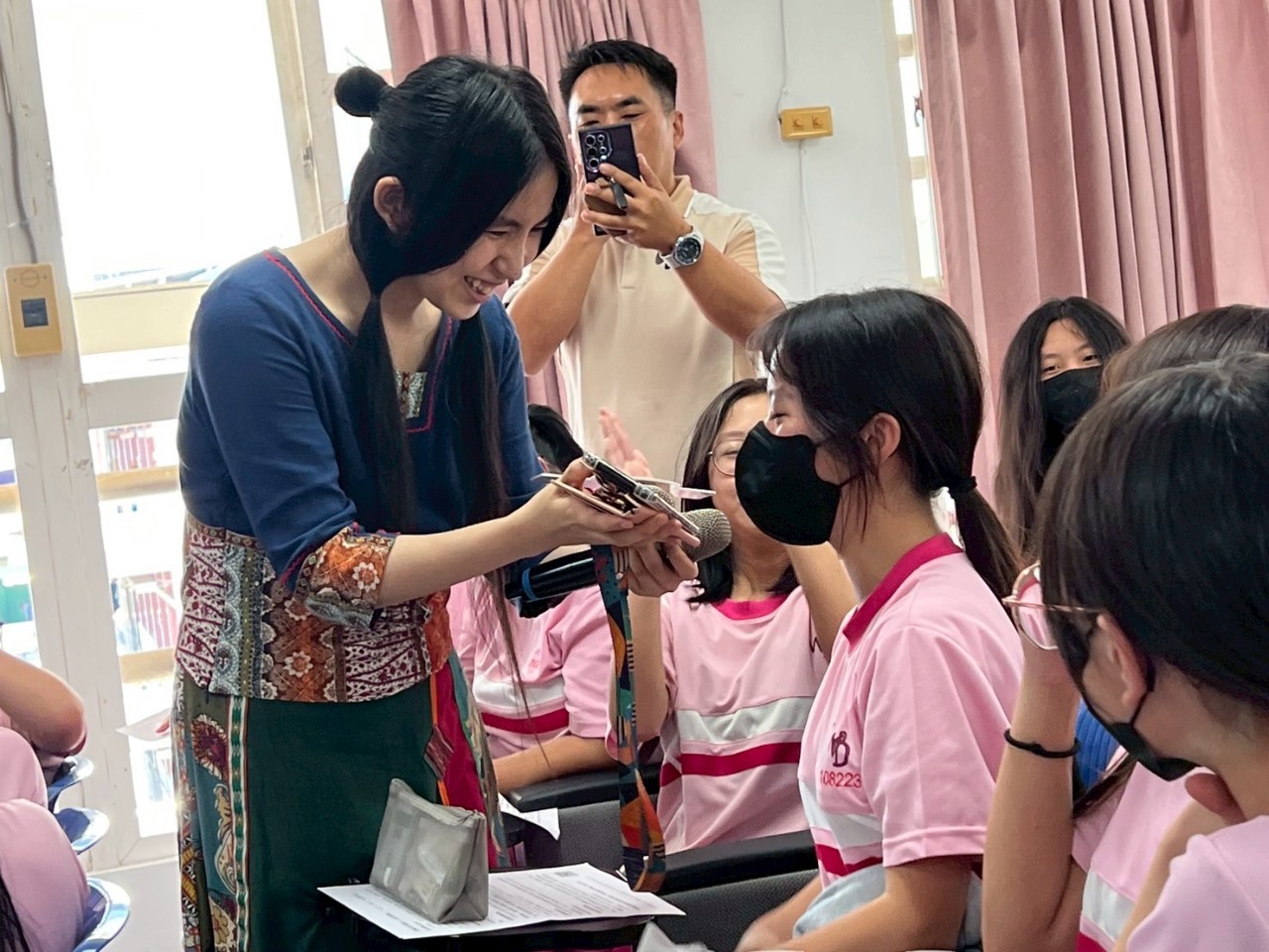 1140516六年級看見希望教育講座